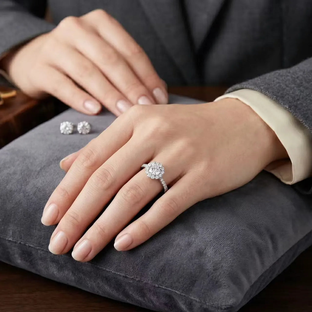 1 Carat Round Halo Ring