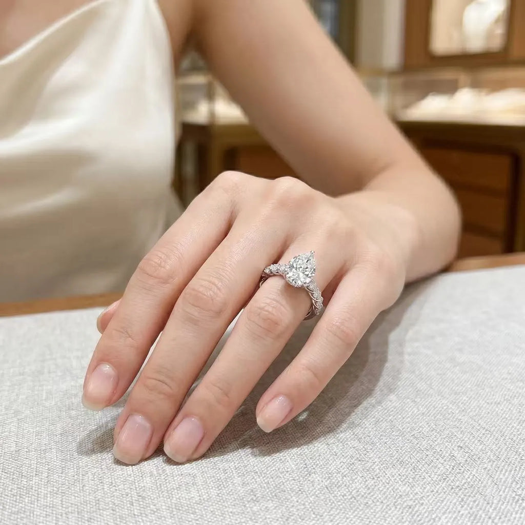 2.5 Carat Pear Twisted Band Ring